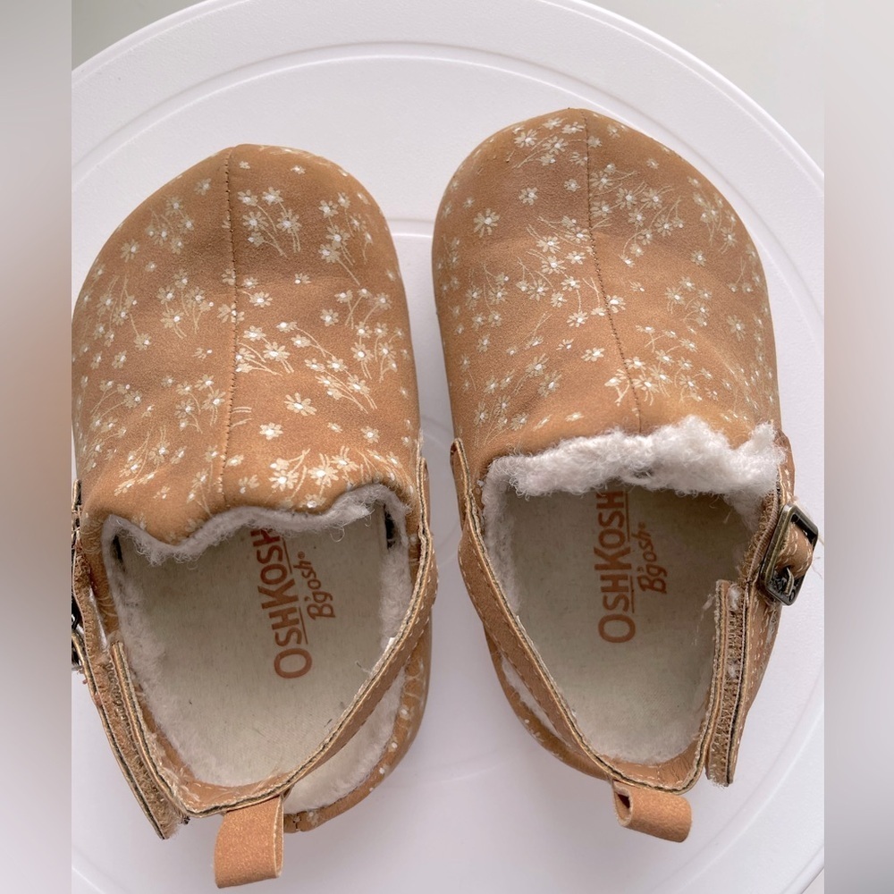 OshKosh B'Gosh Unisex-Child Mula Slipper - Picture 4 of 8